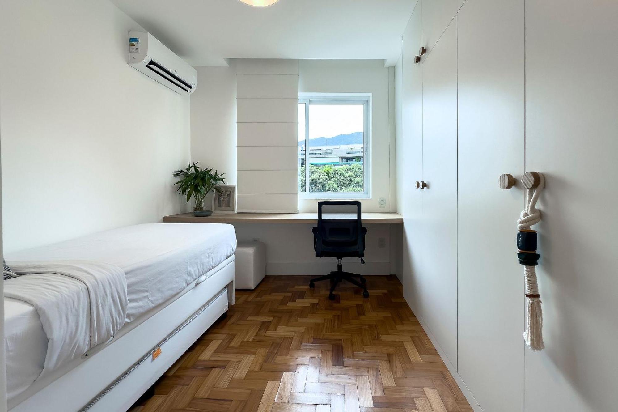 Apto. Silencioso E Bem Localizado Na Dias Ferreira Apartamento *