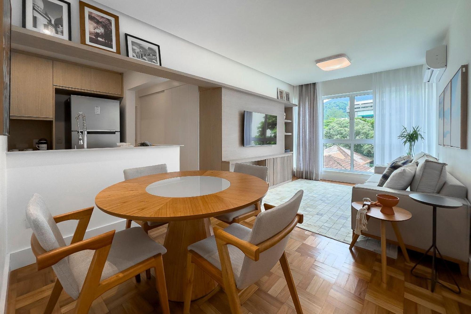 Apto. Silencioso E Bem Localizado Na Dias Ferreira Apartamento